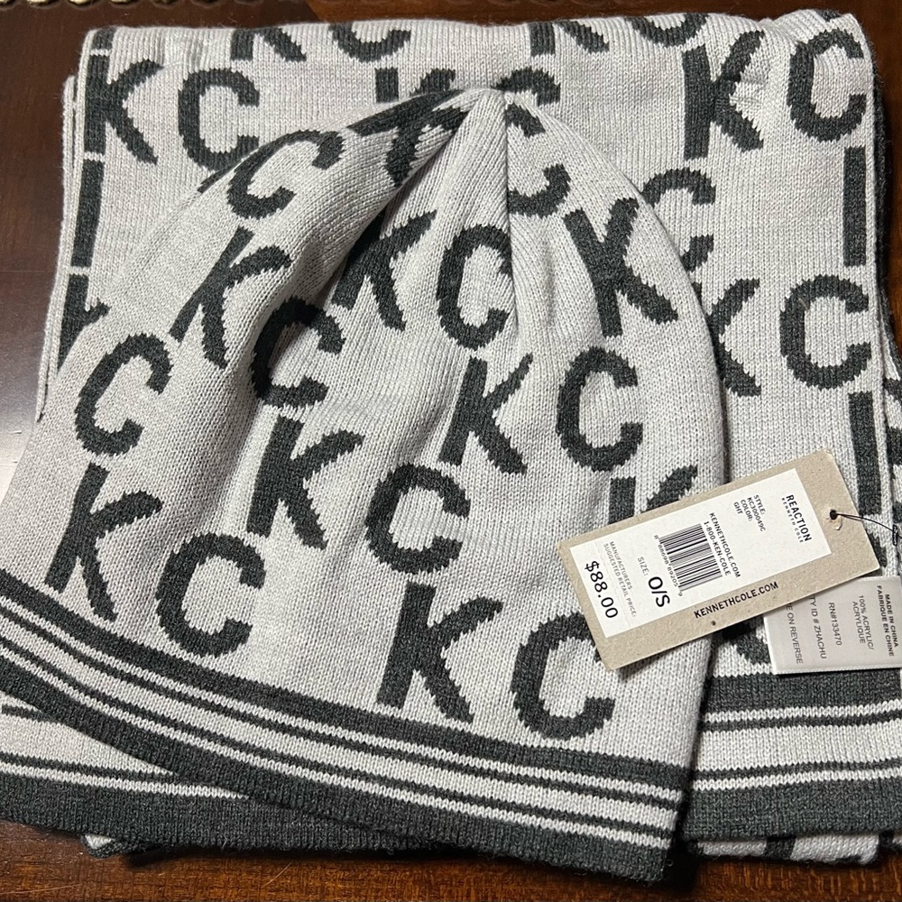 Kenneth Cole Black and Gray Knit Set